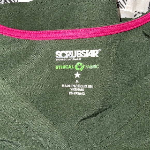 SCRUB TOP - Picture 3 of 3